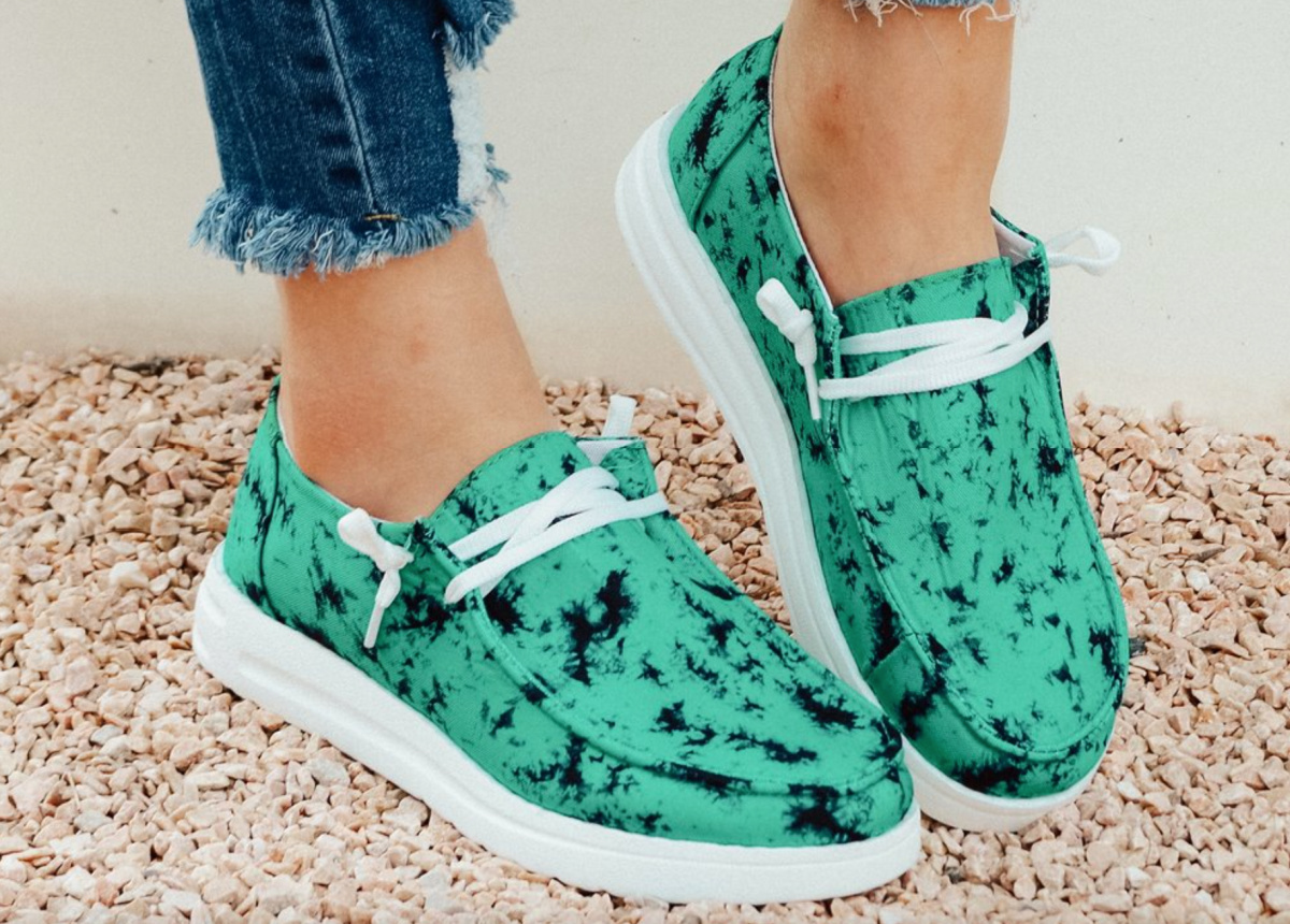 Boat Shoes Only $12.99 on Zulily 