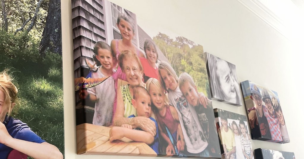 photo canvas prints of family on wall