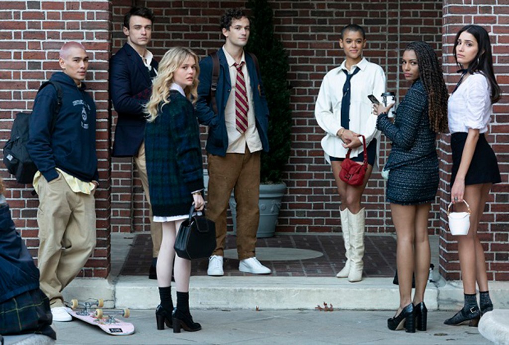 gossip girl 2021 cast photo