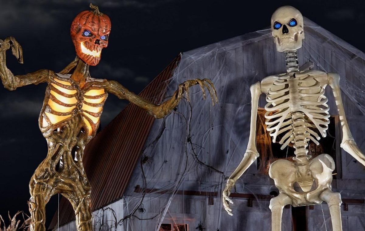 Two 12-foot skeletons at Home Depot