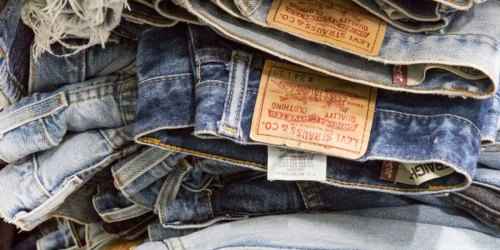 OVER 60% Off Levi’s Jeans on Amazon | Including Plus & Big Sizes!
