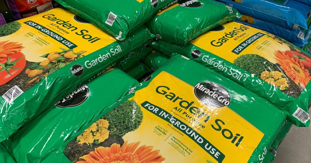 Miracle Gro Garden Soil 40-Quart Bag Possibly only $2.81 at Sam's Club