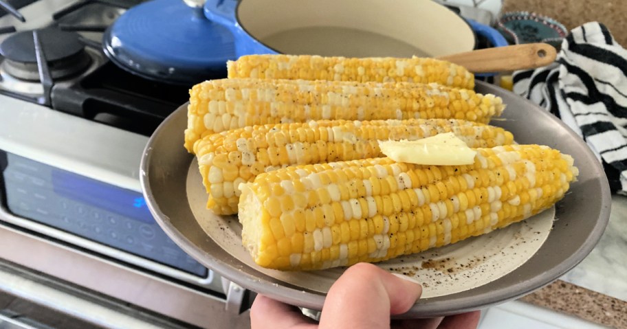 plate of boiled corn