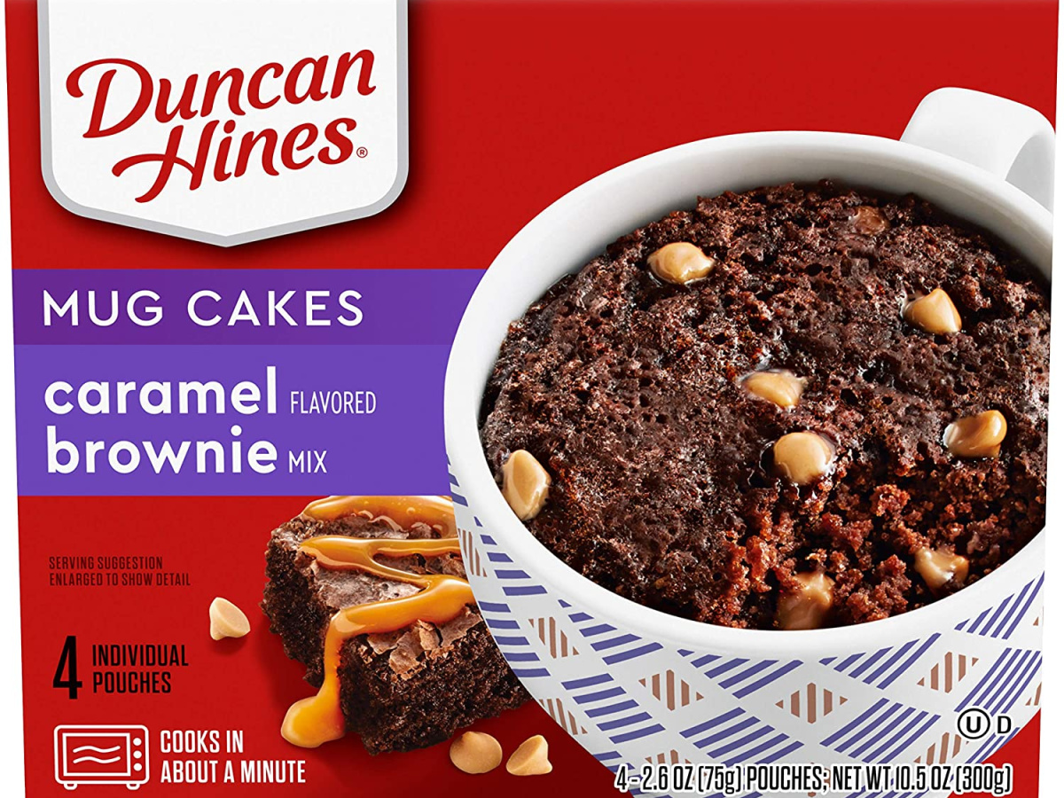 box of duncan hines caramel brownie mix