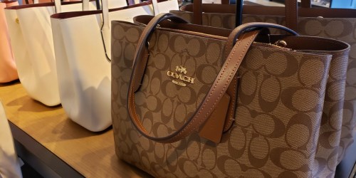 60% Off Coach Totes, Crossbody Bags & More + Free Shipping | Corner Zip Wristlets Just $31.20 Shipped (Reg. $78)