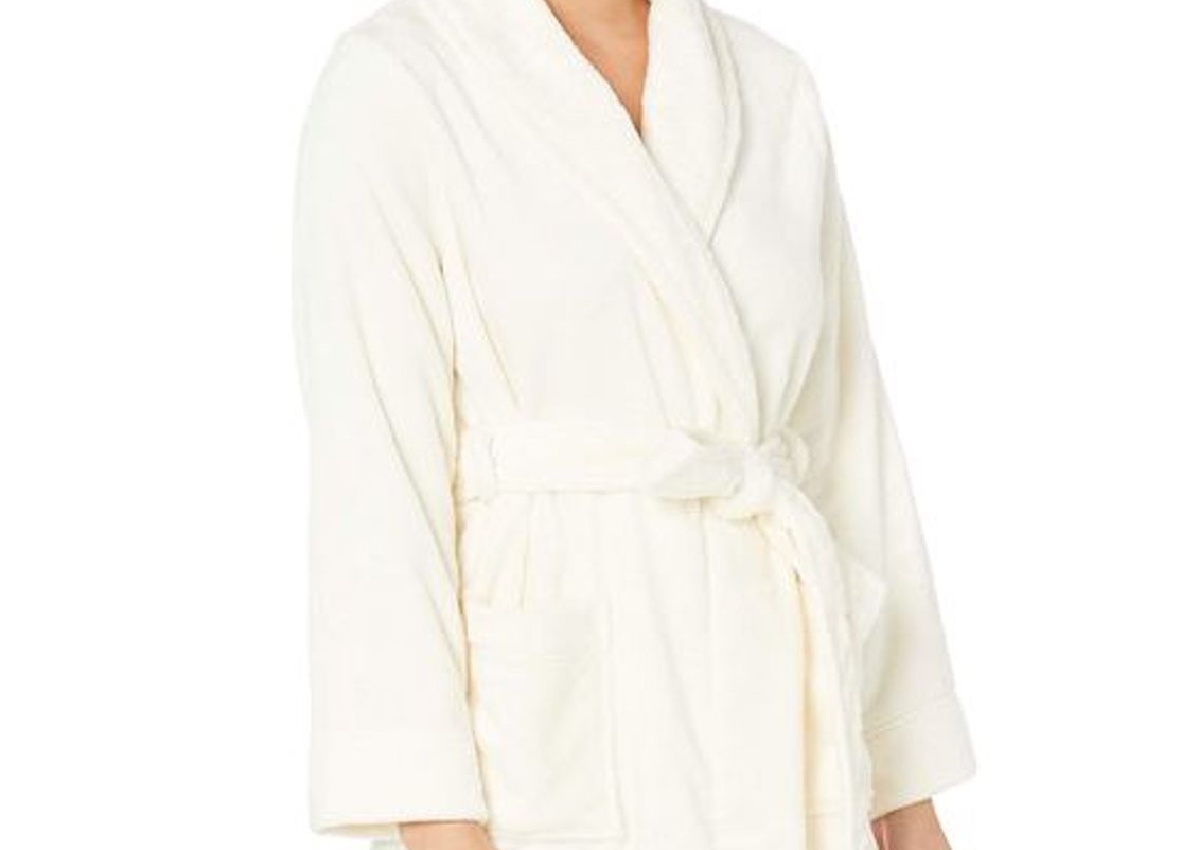 amazon essentials robe alternative to Victoria's secret fluffy robes