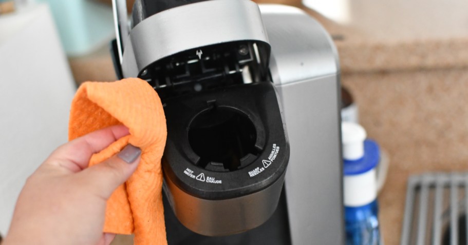 Here's How to Descale a Keurig Coffee Maker Using White Vinegar