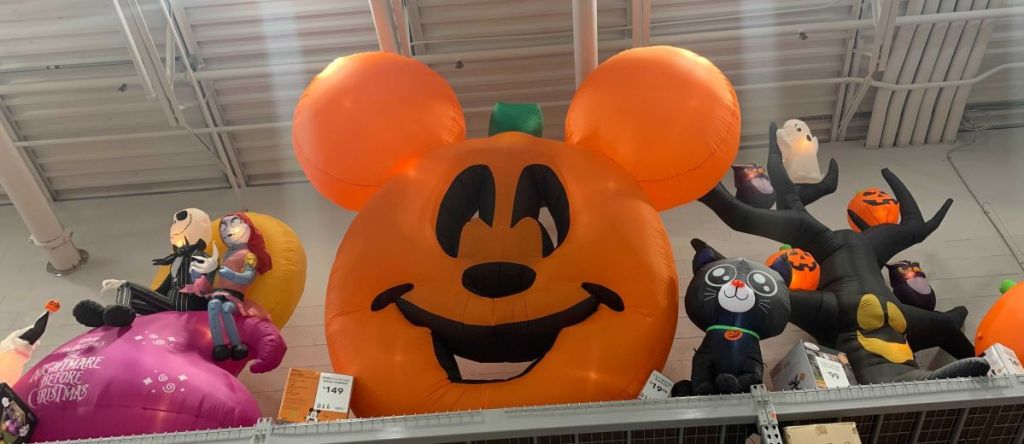 Fun & Spooky Halloween Airblown Inflatables at Lowe's | In-Store & Online