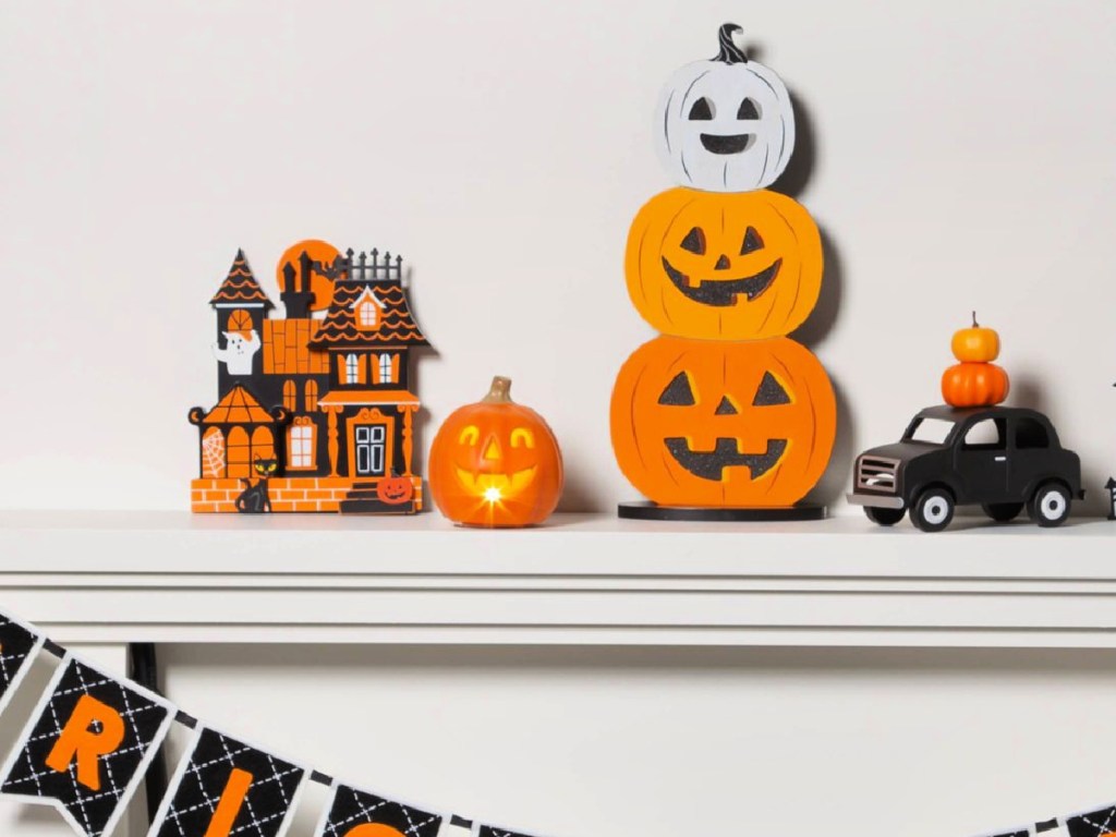 Hyde & EEK! Mini Mantel Wood Haunted House Halloween Decorative Prop