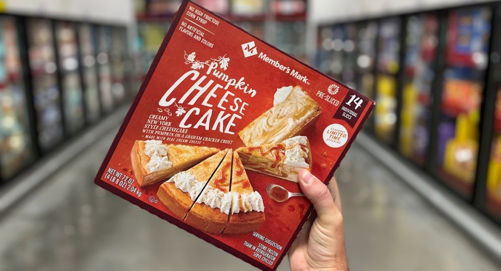 Sams-Club-Pumpkin-Cheesecake 11 من أفضل الأشياء التي يمكنك شراؤها في Sam's Club هذا الشهر