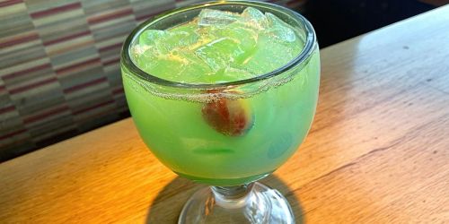 Applebee’s Drink of the Month | $6 Spooky Sips for Halloween