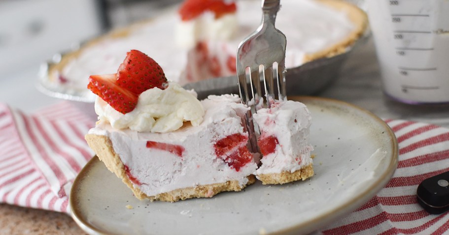 You Only Need 3 Ingredients to Make This Creamy Pie (Collin’s Fave Childhood Dessert!)