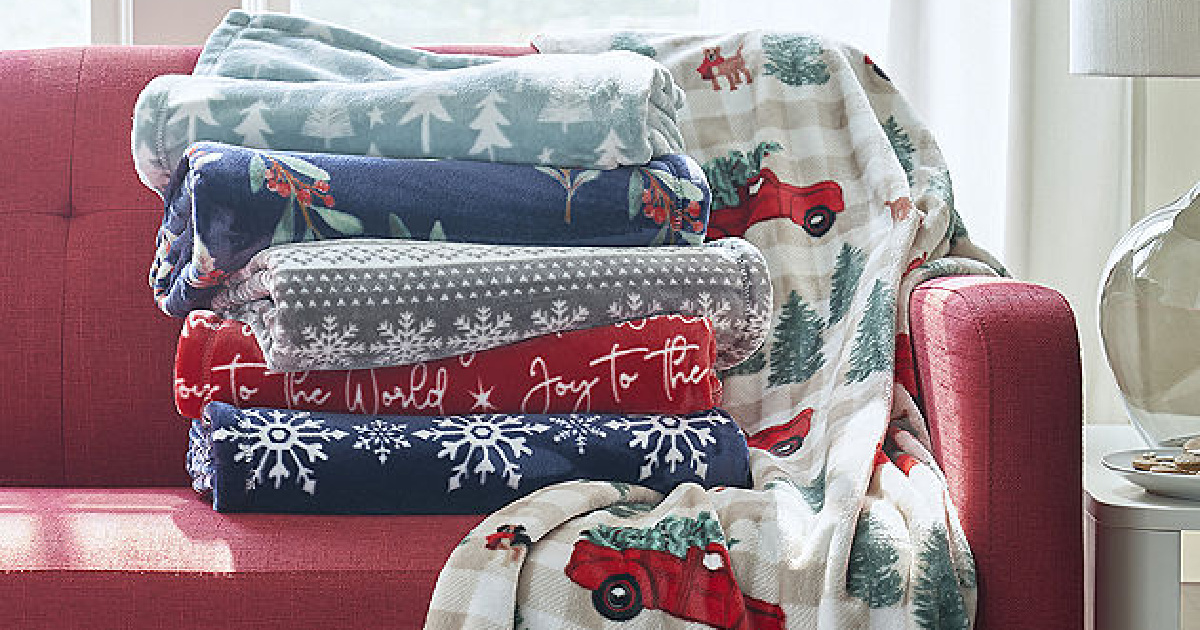 Ella FLoral Velvet Plush Print Throw Blanket JCPenney Home 50x70 NWT  Easy-care 