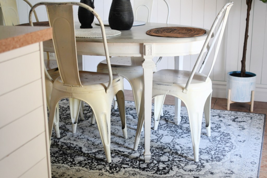 kitchen table thrift store makeover