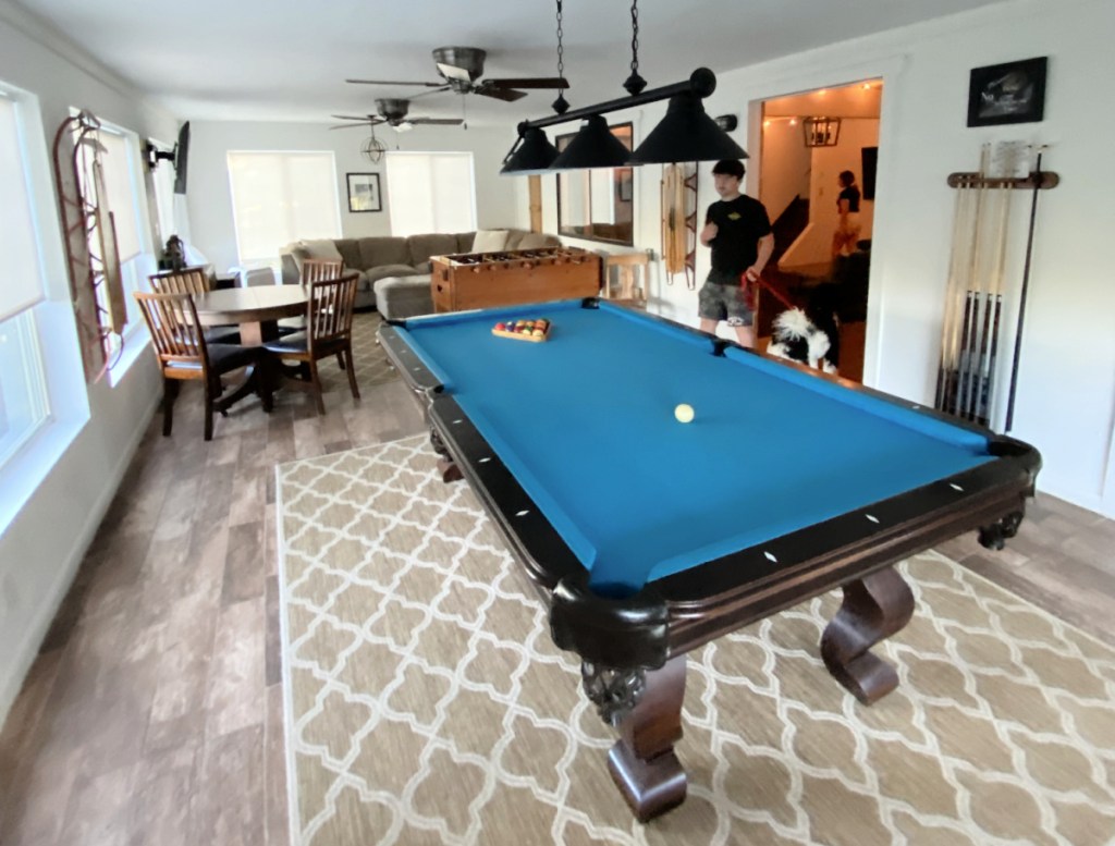 pool table in airbnb