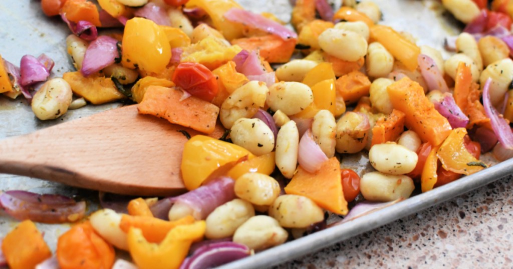 sheet pan with gnocchi and veggies
