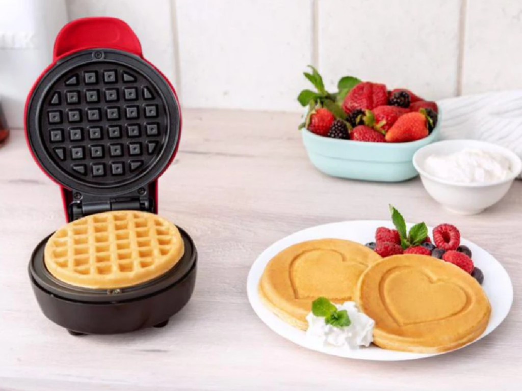 Bella Waffle Maker Just 7.99 on (Regularly 20)