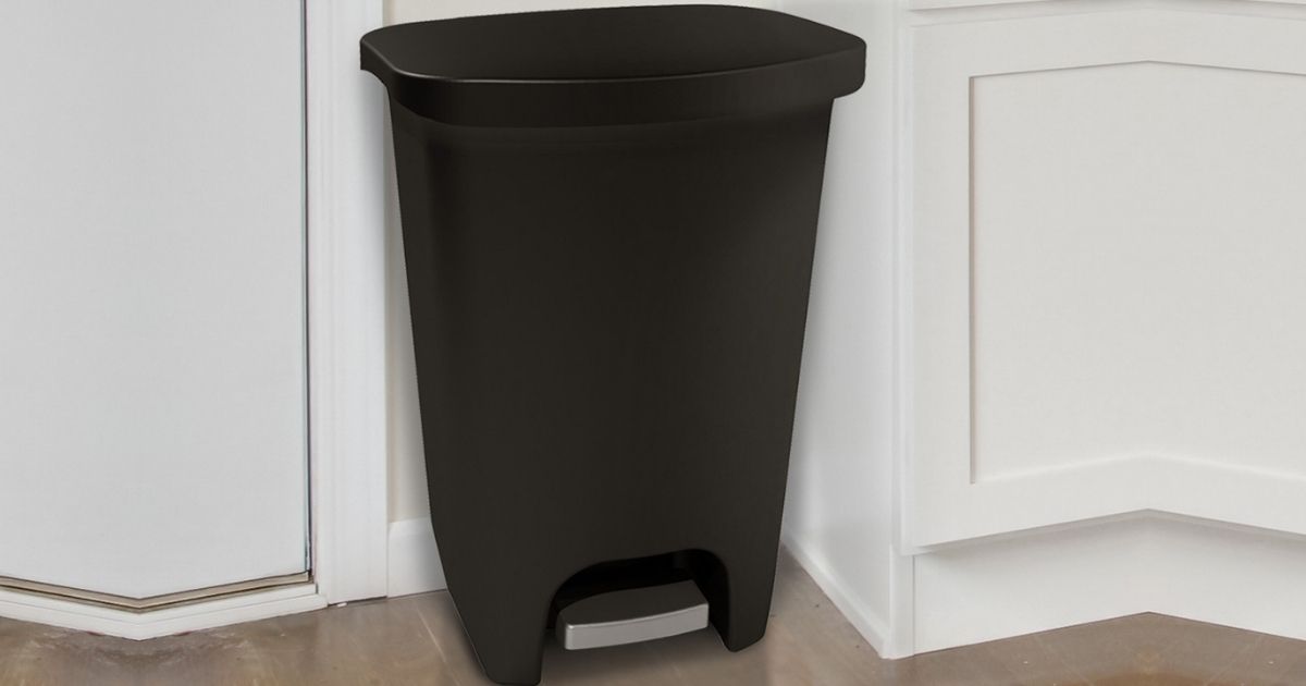 Glad Plastic Step Trash Can 13-Gallon 2-Pack Only $29.98 on Walmart.com (Regularly $40)