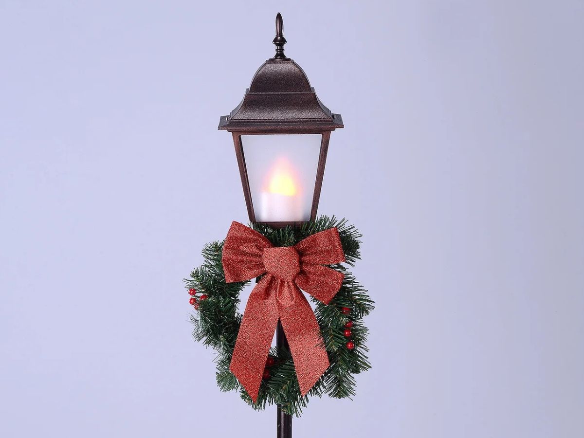 Pre-Lit 4′ Christmas Lamp Post Only $27.88 on Walmart.com (Hundreds of Shoppers Are Buying It!)