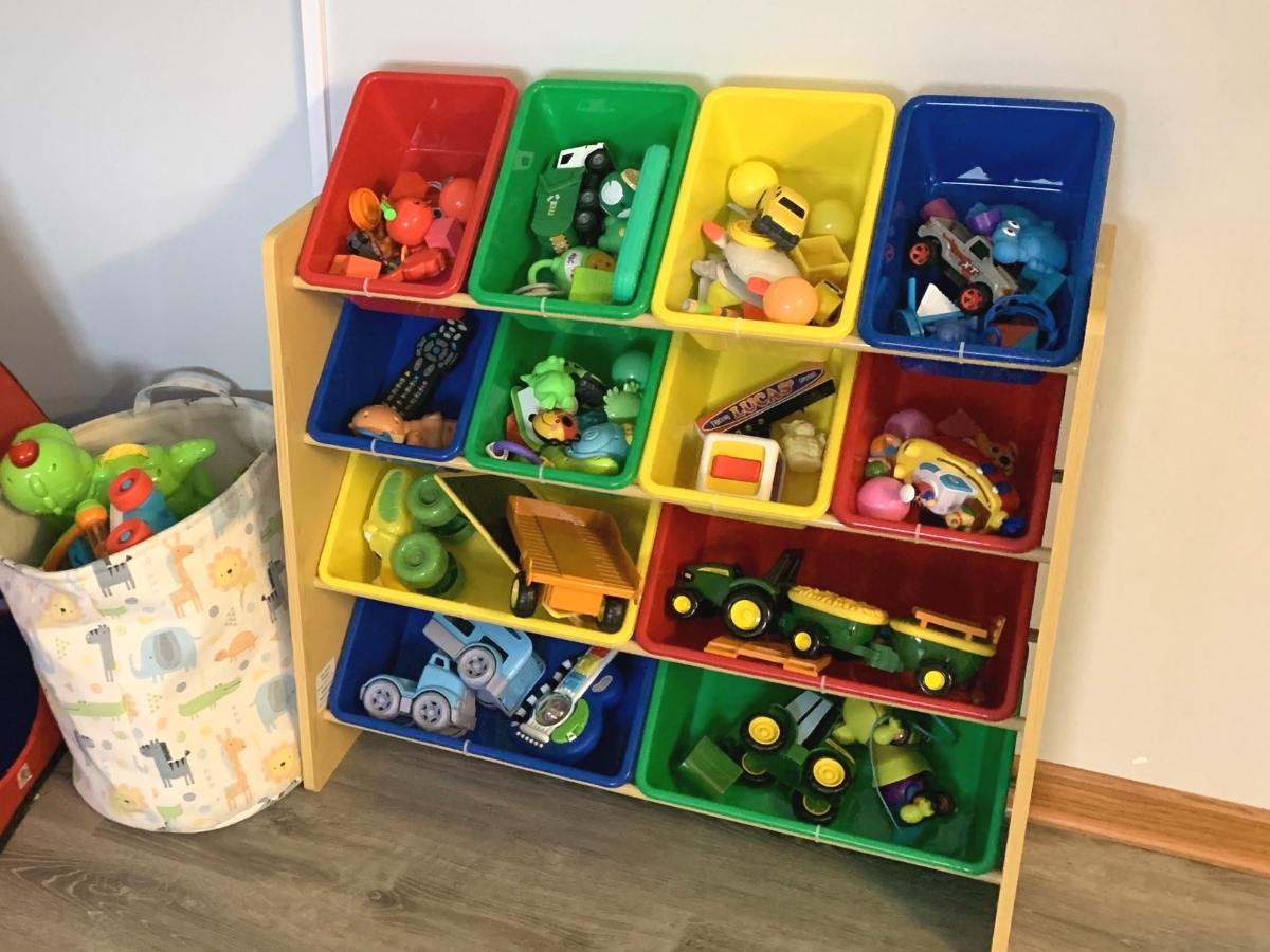 honey can do 12 bin storage organizer with toys inside bins