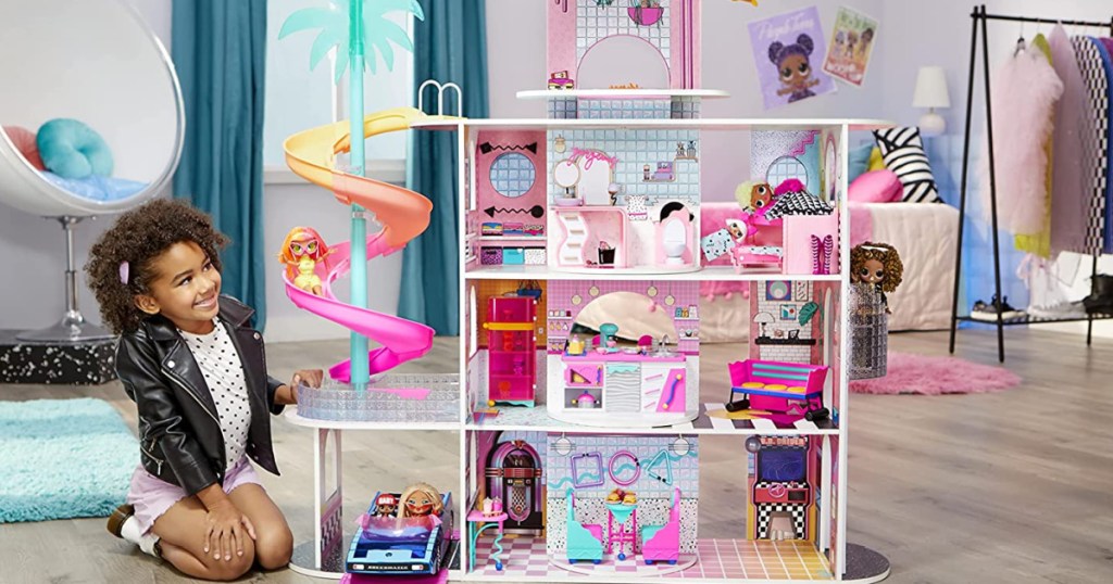 LOL Surprise OMG House of Surprises Doll Playset