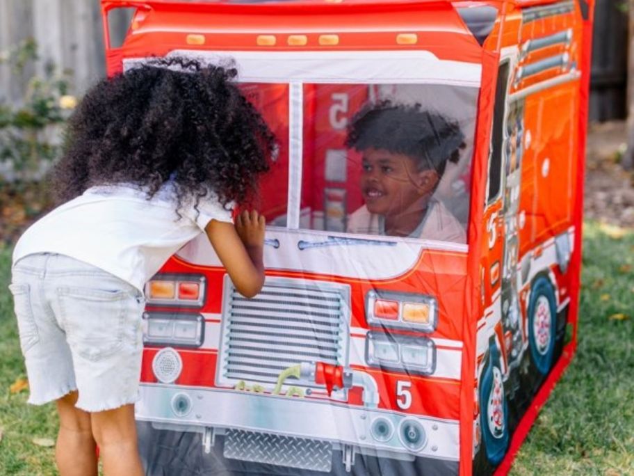 Melissa & doug Play Tent Fire Truck