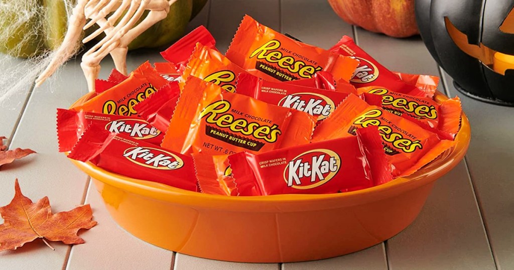 Reese's and Kit Kat Assorted Snack Size Candy 46.38 oz Bag