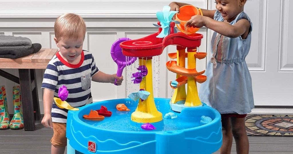 Kids playing with Step 2 Water table