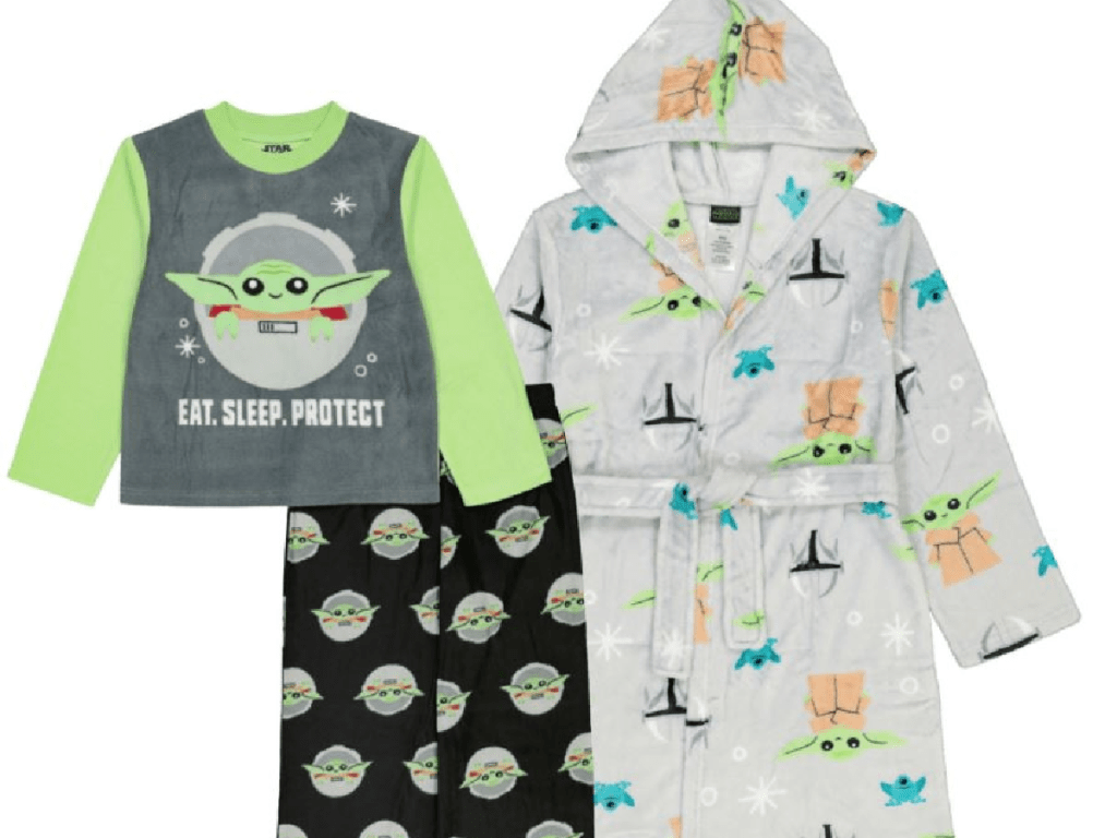 kids pajama and robe with Yoda prints