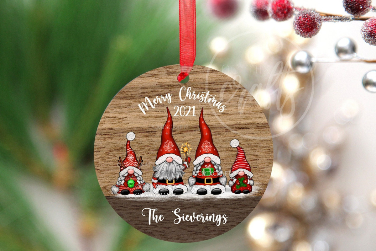 PERSONALIZED CHRISTMAS ORNAMENTS 