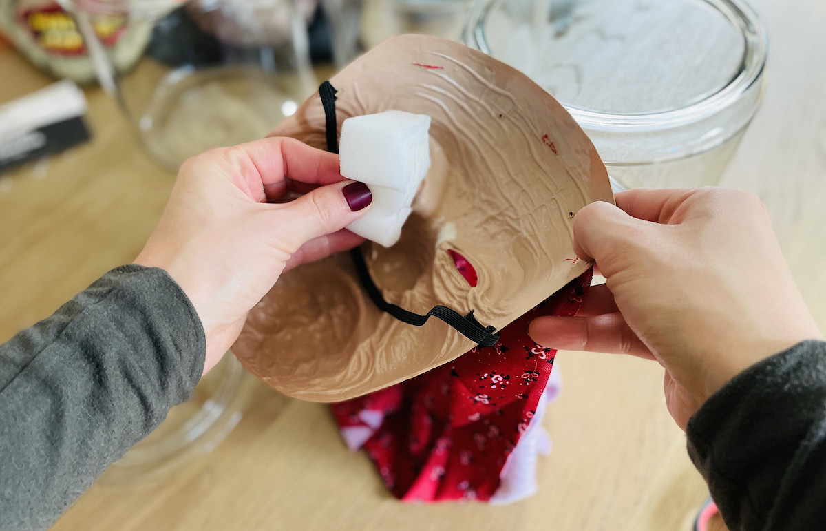 Need Creepy Halloween Decorations? Try Our Easy Head in a Jar DIY