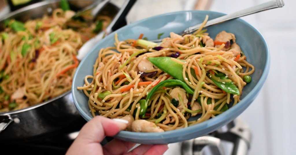 Easy Chicken Chow Mein Using Spaghetti Noodles | Hip2Save