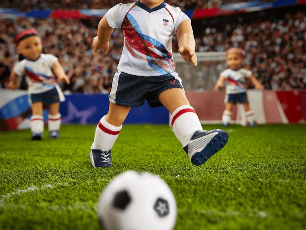 American Girl Red, White & Blue Team USA Soccer Set for 18" Doll