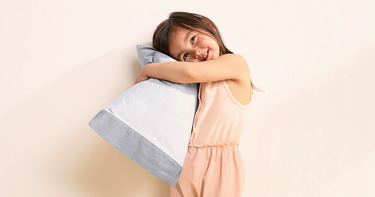 Casper Nap Pillow w/ Pillowcase & Drawstring Bag Only $17.50 Shipped (Regularly $35) | Great for Travel