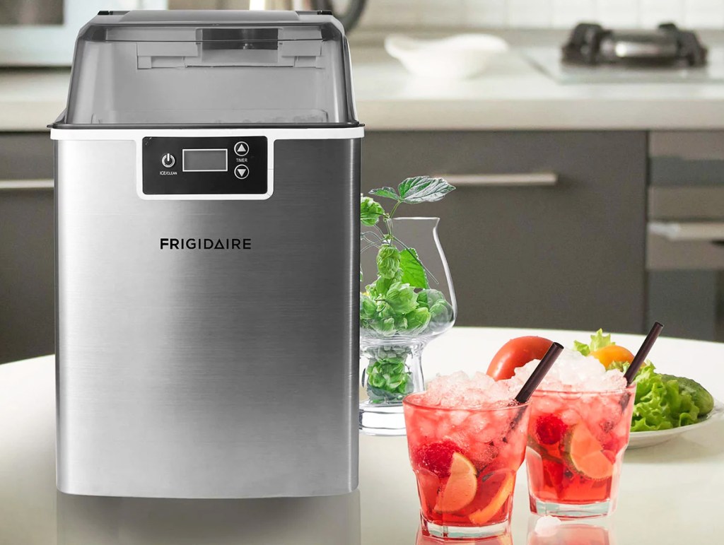 nugget ice maker with two drinks