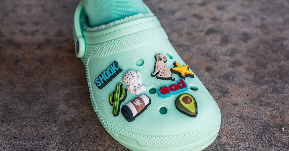 Lined Crocs with Jibbits