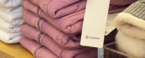 lululemon tag on pink sweatshirt