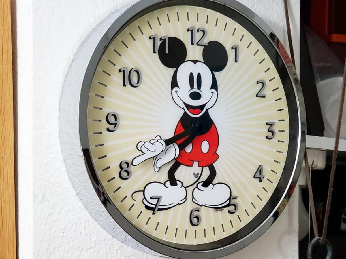 mickey mouse echo wall clock on wall