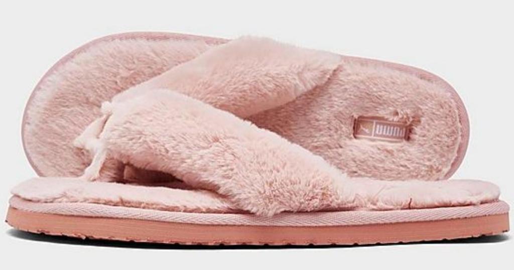 puma women's fluff sandals in pink