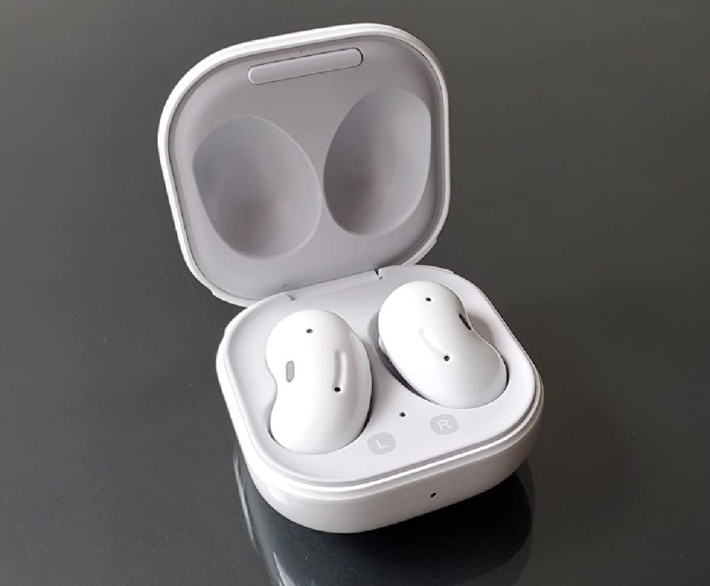 Samsung Galaxy Buds Live Wireless Earbuds Only 79 99 Shipped On Amazon Regularly 170