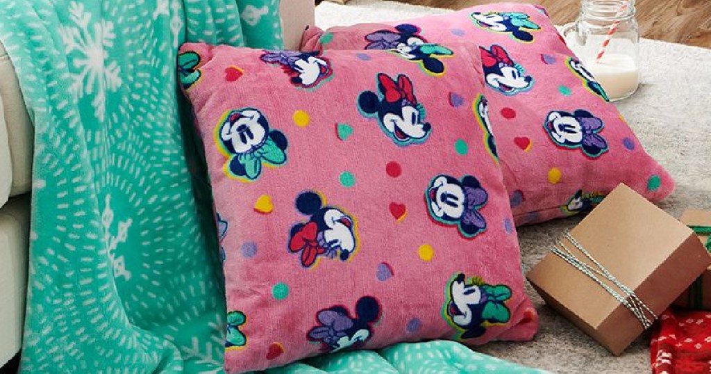 Kohl's Big One Throw Pillows 2Pack Only 8.49 (Regularly 27)