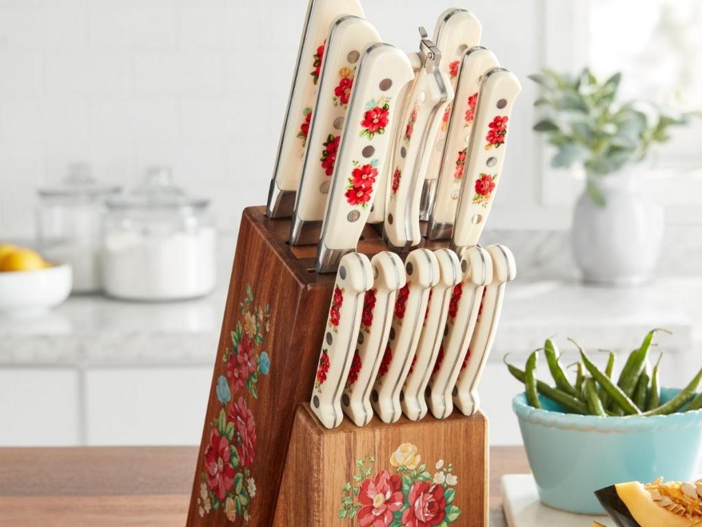 the pioneer woman vintage floral knife set in wood block