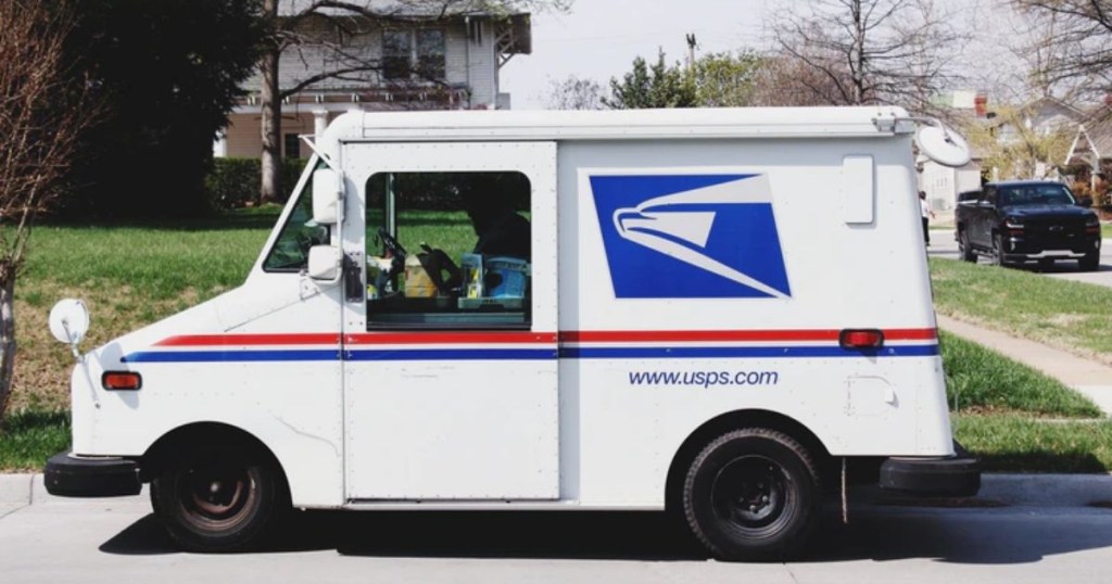 USPS-truck يقبل برنامج USPS Operation Santa الآن اعتماد الرسائل