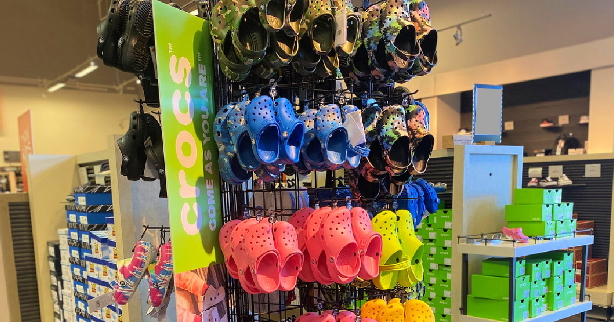 EXTRA 30% Off Crocs Clearance | Clogs from $14 (Reg. $40) - Today ONLY ...