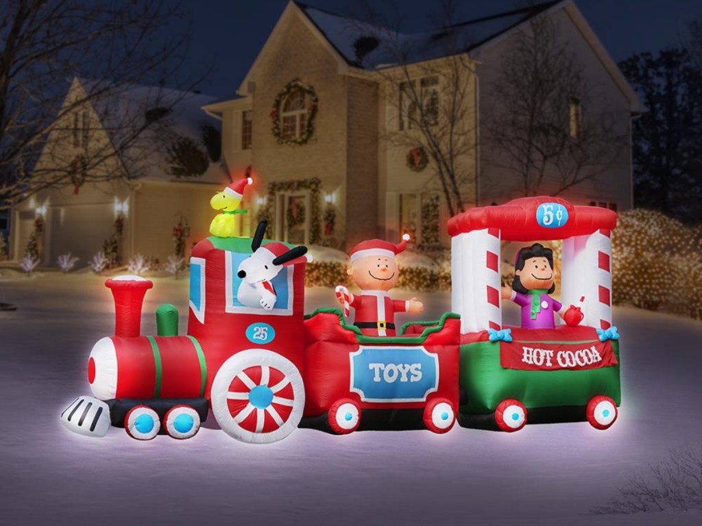 Inflatable christmas train with Peanuts characters