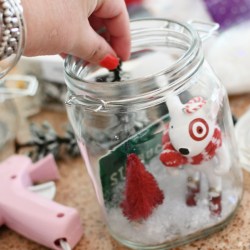 Got a Mason Jar? Here are 5 Easy DIY Gift Ideas!