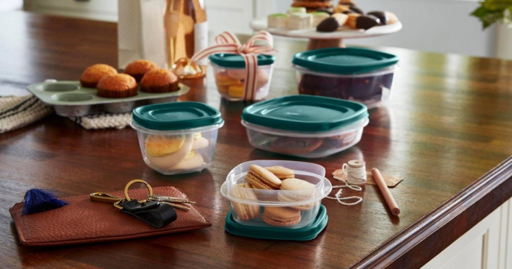 rubbermaid container set