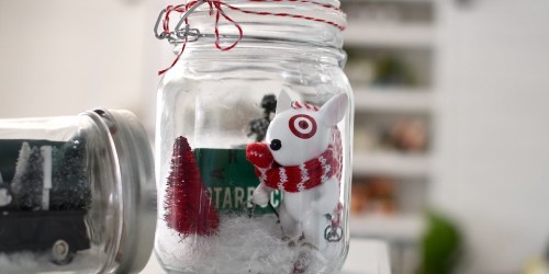 These DIY Mason Jar Snow Globes Make The Perfect Gift Card Holder!