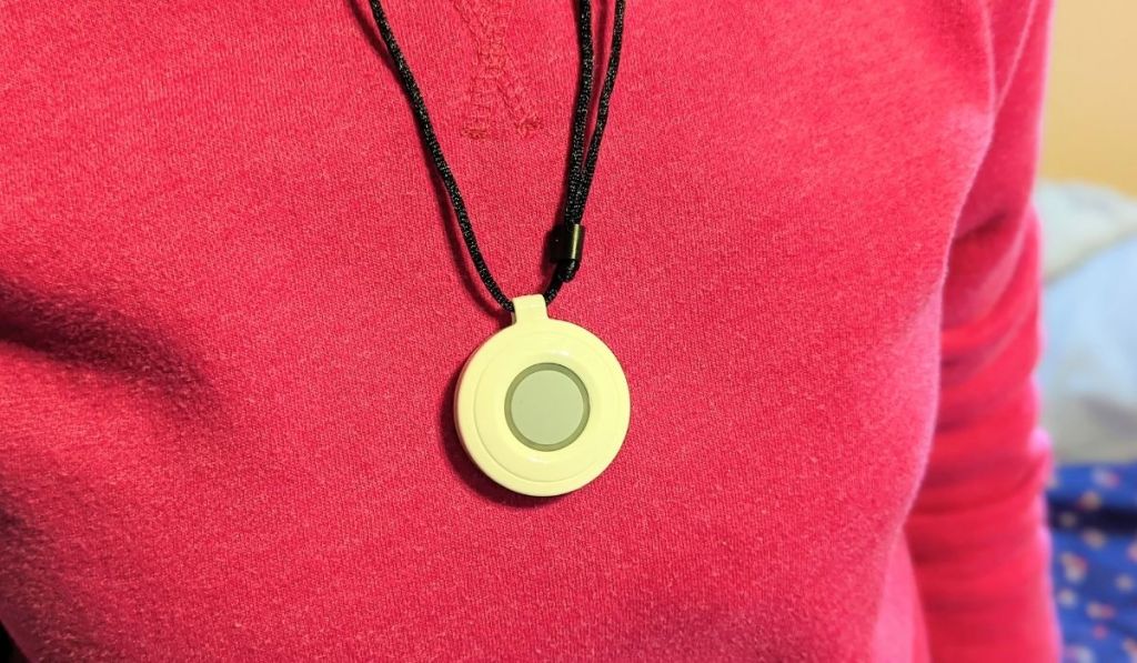 fall detection monitor on necklace