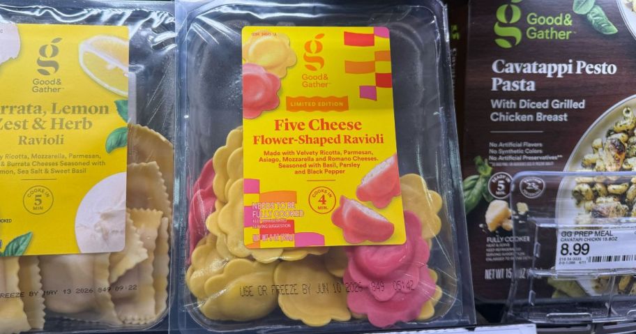 Good & Gather Flower-Shaped Ravioli Pasta 9oz package in store
